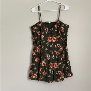 Xhilaration Floral Romper NWT